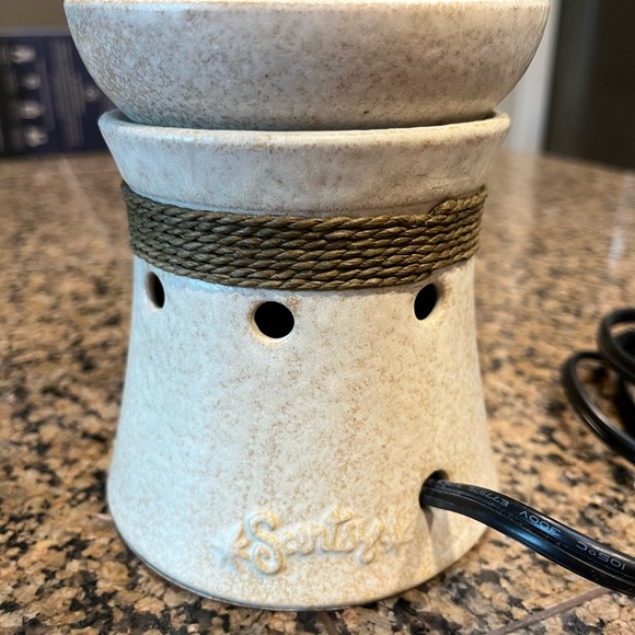 Scentsy Nantucket Burner - Picture 4 of 5